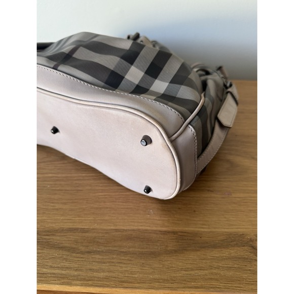 Burberry Beige Smoked Check PVC and Leather Walden Hobo Medium Women's Bag - Picture 7 of 15